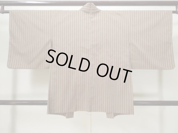 画像2: L1026F Mint  羽織 女性用着物  シルク(正絹)   ベージュ, 縞 【中古】 【USED】 【リサイクル】 ★★★★☆ (2)