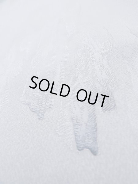 画像8: L1026I Mint  羽織 女性用着物  シルク（正絹）  淡い 水色, 抽象的模様 【中古】 【USED】 【リサイクル】 ★★★★☆ (8)