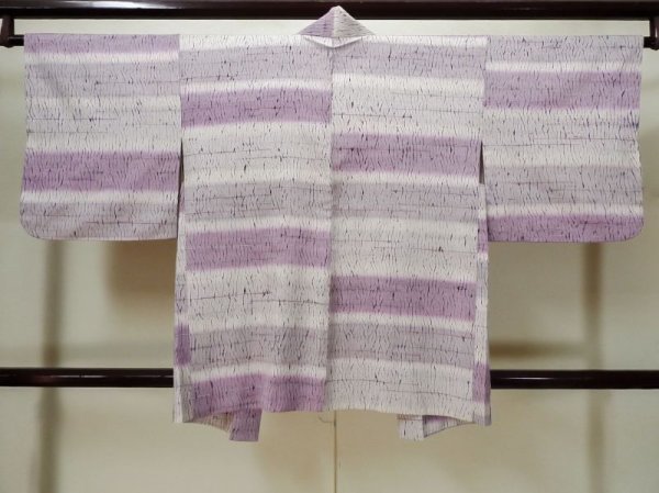 画像2: L1026K Mint  羽織 女性用着物  シルク（正絹） 淡い 薄い 藤色, 抽象的模様 【中古】 【USED】 【リサイクル】 ★★★★☆ (2)