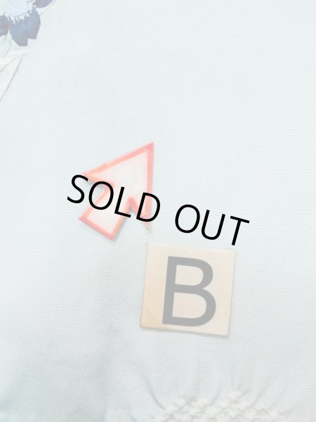 画像15: L1026N  羽織 女性用着物  シルク（正絹）   水色, 花 【中古】 【USED】 【リサイクル】 ★★☆☆☆ (15)