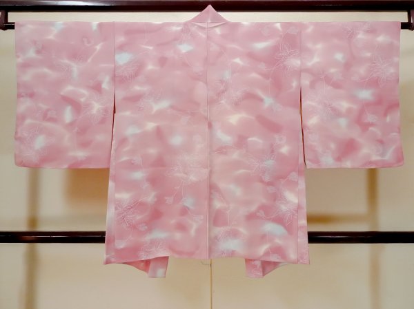 画像2: L1026P  羽織 女性用着物  シルク(正絹)  淡い 桃色, 葉 【中古】 【USED】 【リサイクル】 ★★☆☆☆ (2)