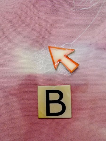 画像15: L1026P  羽織 女性用着物  シルク(正絹)  淡い 桃色, 葉 【中古】 【USED】 【リサイクル】 ★★☆☆☆ (15)