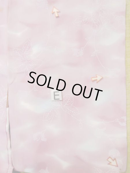 画像18: L1026P  羽織 女性用着物  シルク（正絹）  淡い 桃色, 葉 【中古】 【USED】 【リサイクル】 ★★☆☆☆ (18)