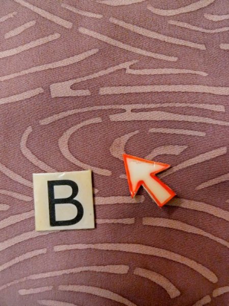 画像15: L1026S  羽織 女性用着物  シルク(正絹)  淡い 紫色, 抽象的模様 【中古】 【USED】 【リサイクル】 ★★☆☆☆ (15)