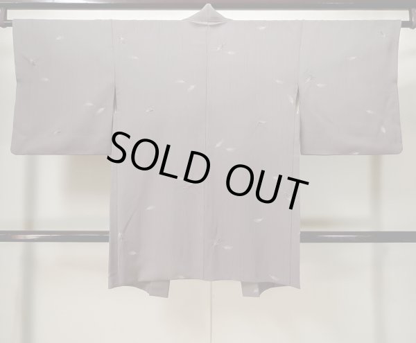 画像2: L1027B  羽織 女性用着物  シルク（正絹）  淡い 紫色, 葉 【中古】 【USED】 【リサイクル】 ★★★☆☆ (2)