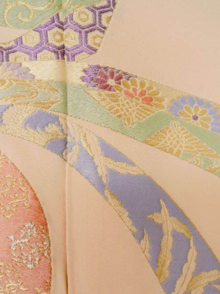 画像6: L1027D  羽織 女性用着物 熨斗 シルク(正絹) 淡い 薄い 桃色, 菊 【中古】 【USED】 【リサイクル】 ★★☆☆☆ (6)