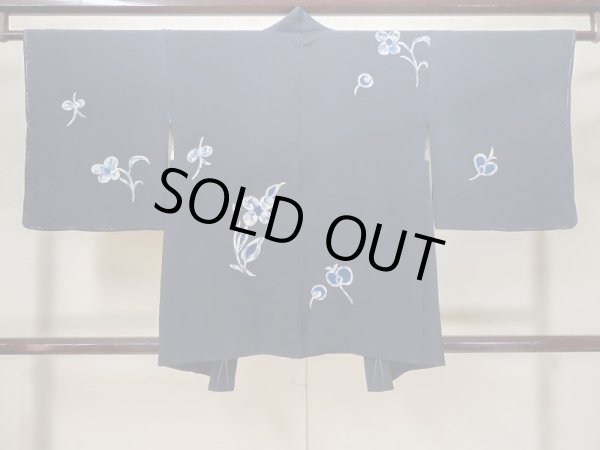 画像2: L1104B  羽織 女性用着物  シルク(正絹)  深い 青, 花 【中古】 【USED】 【リサイクル】 ★★★☆☆ (2)