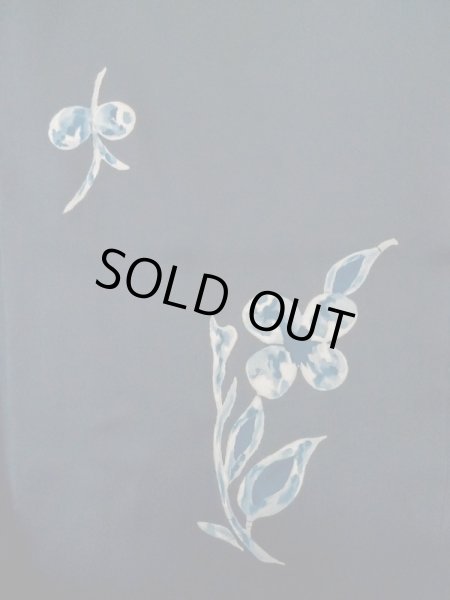 画像3: L1104B  羽織 女性用着物  シルク(正絹)  深い 青, 花 【中古】 【USED】 【リサイクル】 ★★★☆☆ (3)