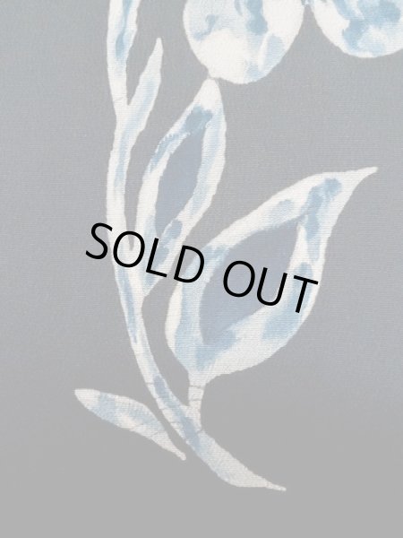 画像7: L1104B  羽織 女性用着物  シルク(正絹)  深い 青, 花 【中古】 【USED】 【リサイクル】 ★★★☆☆ (7)