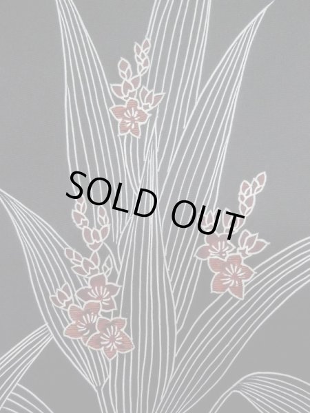 画像4: L1104F Mint  羽織 女性用着物  シルク(正絹)   黒, 花 【中古】 【USED】 【リサイクル】 ★★★★★ (4)