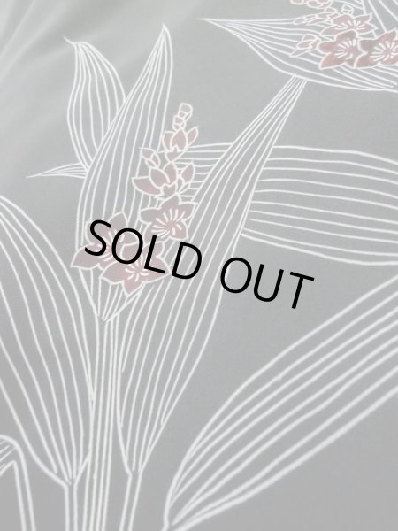 画像9: L1104F Mint  羽織 女性用着物  シルク(正絹)   黒, 花 【中古】 【USED】 【リサイクル】 ★★★★★ (9)