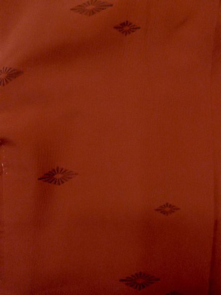 画像3: L1104G  羽織 女性用着物  シルク(正絹)   赤色, 菱 【中古】 【USED】 【リサイクル】 ★★★☆☆ (3)