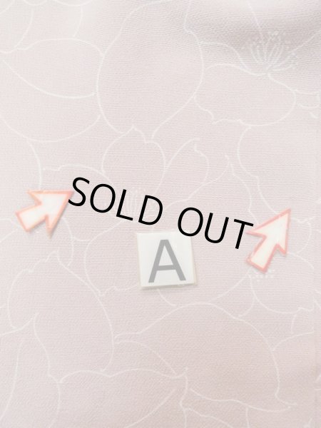 画像14: L1104I  羽織 女性用着物  シルク(正絹) 淡い 薄い 紫色, 椿 【中古】 【USED】 【リサイクル】 ★★★☆☆ (14)