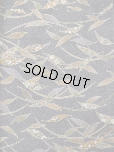 画像3: L1116D Mint  小紋 女性用着物  シルク(正絹)  深い 灰色, 花 【中古】 【USED】 【リサイクル】 ★★★★☆ (3)