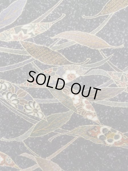 画像5: L1116D Mint  小紋 女性用着物  シルク(正絹)  深い 灰色, 花 【中古】 【USED】 【リサイクル】 ★★★★☆ (5)