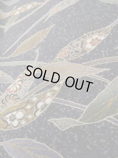 画像8: L1116D Mint  小紋 女性用着物  シルク(正絹)  深い 灰色, 花 【中古】 【USED】 【リサイクル】 ★★★★☆ (8)