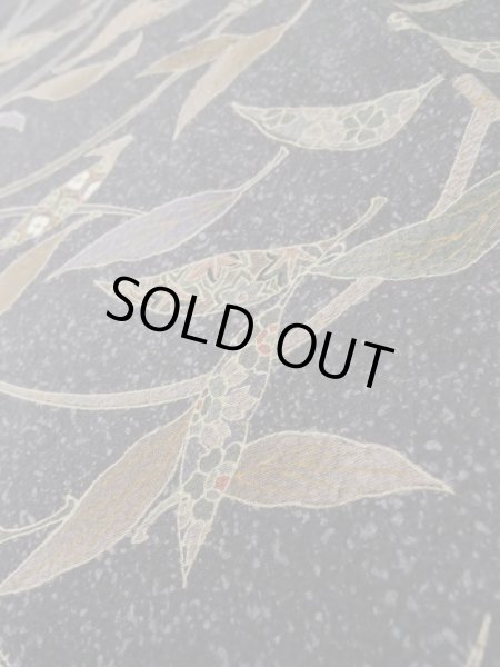 画像9: L1116D Mint  小紋 女性用着物  シルク(正絹)  深い 灰色, 花 【中古】 【USED】 【リサイクル】 ★★★★☆ (9)