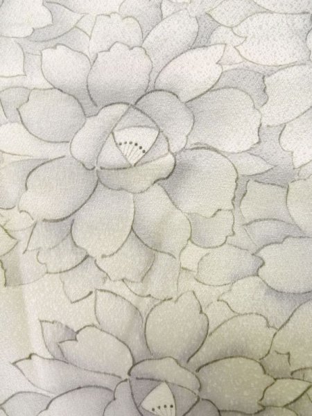 画像7: L1116H  小紋 女性用着物  シルク(正絹)   オフ ホワイト, 花 【中古】 【USED】 【リサイクル】 ★★☆☆☆ (7)