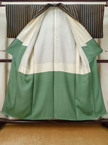 画像2: L1116L  小紋 女性用着物  シルク(正絹)   黒, 縞 【中古】 【USED】 【リサイクル】 ★☆☆☆☆ (2)