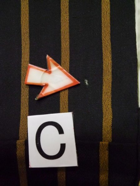 画像14: L1116L  小紋 女性用着物  シルク(正絹)   黒, 縞 【中古】 【USED】 【リサイクル】 ★☆☆☆☆ (14)