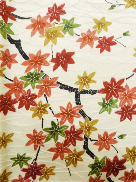 画像6: L1116N  小紋 女性用着物  シルク(正絹)   アイボリー, もみじ 【中古】 【USED】 【リサイクル】 ★★★★☆ (6)