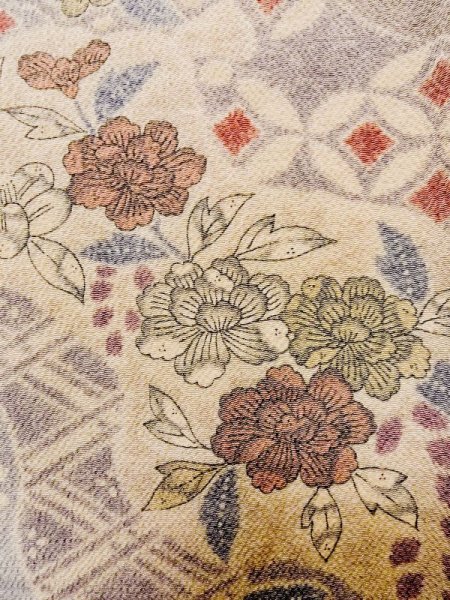 画像5: L1116P Mint  小紋 女性用着物  シルク(正絹)  淡い マルチカラー, 花 【中古】 【USED】 【リサイクル】 ★★★★☆ (5)