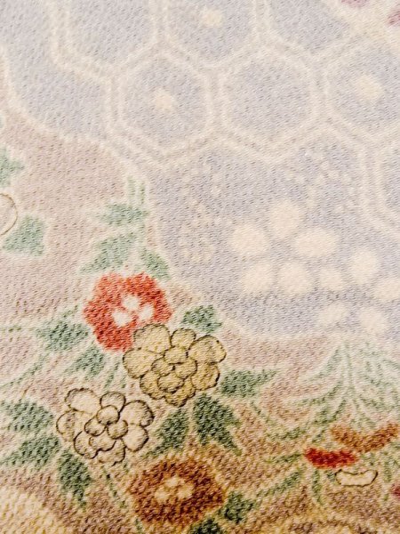 画像7: L1116P Mint  小紋 女性用着物  シルク(正絹)  淡い マルチカラー, 花 【中古】 【USED】 【リサイクル】 ★★★★☆ (7)