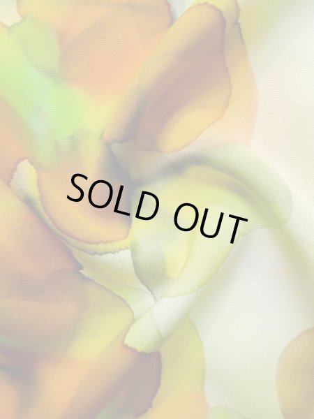 画像12: L1116T  小紋 女性用着物  シルク(正絹) 淡い 薄い マルチカラー, 抽象的模様 【中古】 【USED】 【リサイクル】 ★★★★☆ (12)