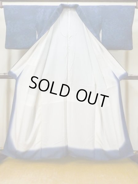 画像2: L1116X  小紋 女性用着物  シルク(正絹)  深い 青, 花 【中古】 【USED】 【リサイクル】 ★★★☆☆ (2)