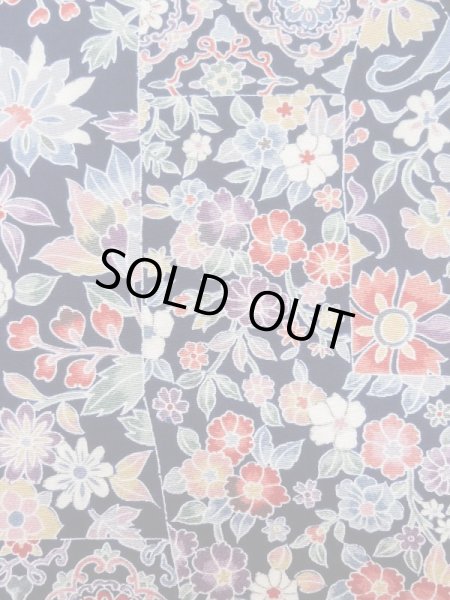 画像7: L1117B Mint  小紋 女性用着物  シルク(正絹)  深い 青, 唐花 【中古】 【USED】 【リサイクル】 ★★★★☆ (7)