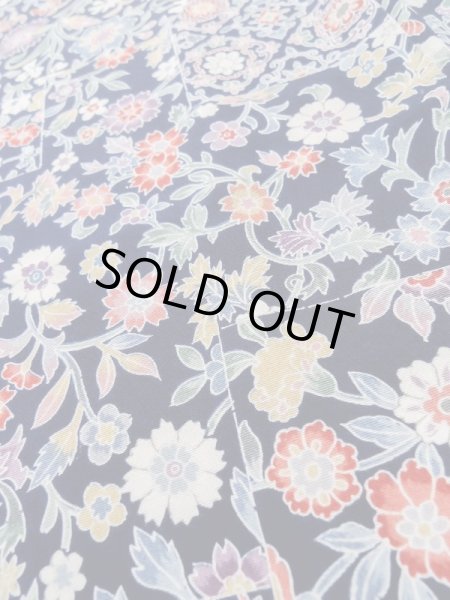 画像8: L1117B Mint  小紋 女性用着物  シルク(正絹)  深い 青, 唐花 【中古】 【USED】 【リサイクル】 ★★★★☆ (8)