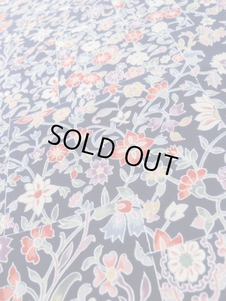 画像9: L1117B Mint  小紋 女性用着物  シルク(正絹)  深い 青, 唐花 【中古】 【USED】 【リサイクル】 ★★★★☆ (9)