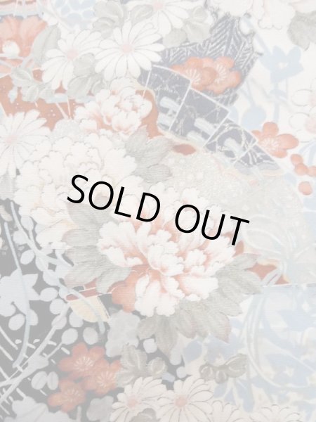 画像8: L1117C  小紋 女性用着物  シルク(正絹)   黒, ぼたん 【中古】 【USED】 【リサイクル】 ★☆☆☆☆ (8)