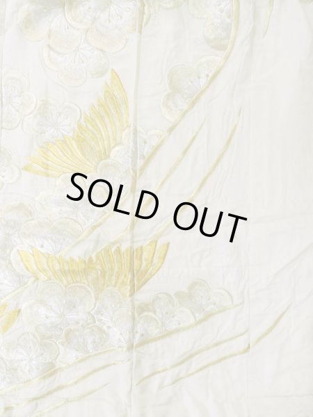 画像8: L1124A  打掛 女性用着物  シルク（正絹）   オフ　ホワイト, ぼたん 【中古】 【USED】 【リサイクル】 ★☆☆☆☆ (8)