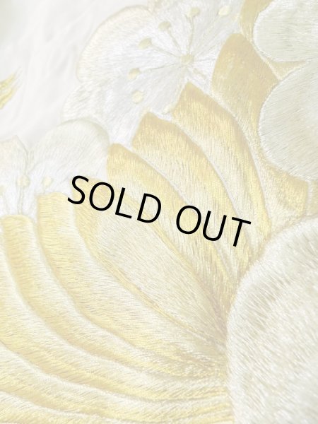 画像14: L1124A  打掛 女性用着物  シルク（正絹）   オフ　ホワイト, ぼたん 【中古】 【USED】 【リサイクル】 ★☆☆☆☆ (14)