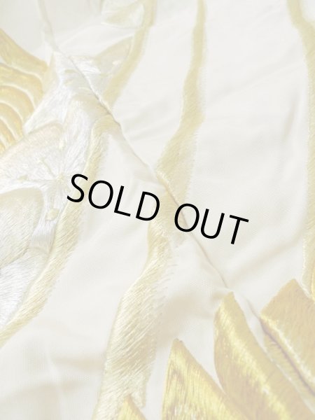 画像17: L1124A  打掛 女性用着物  シルク（正絹）   オフ　ホワイト, ぼたん 【中古】 【USED】 【リサイクル】 ★☆☆☆☆ (17)