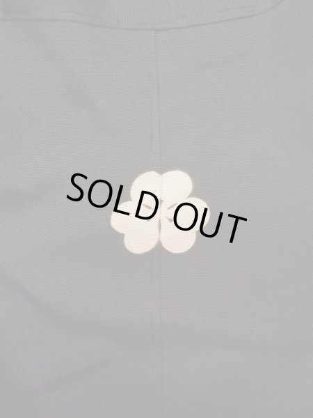 画像4: L1124E  打掛 女性用着物  シルク(正絹)   黒, 鳳凰 【中古】 【USED】 【リサイクル】 ★☆☆☆☆ (4)