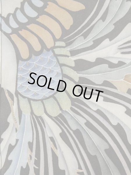 画像9: L1124E  打掛 女性用着物  シルク(正絹)   黒, 鳳凰 【中古】 【USED】 【リサイクル】 ★☆☆☆☆ (9)