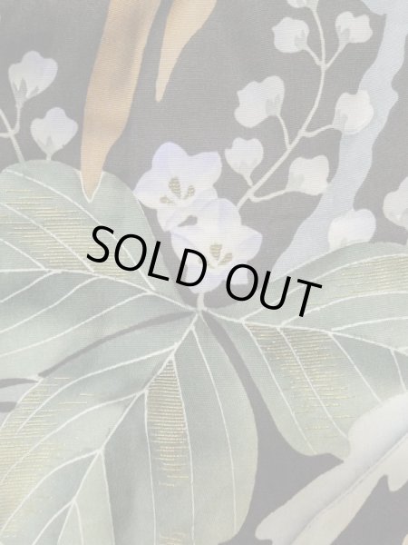 画像11: L1124E  打掛 女性用着物  シルク(正絹)   黒, 鳳凰 【中古】 【USED】 【リサイクル】 ★☆☆☆☆ (11)