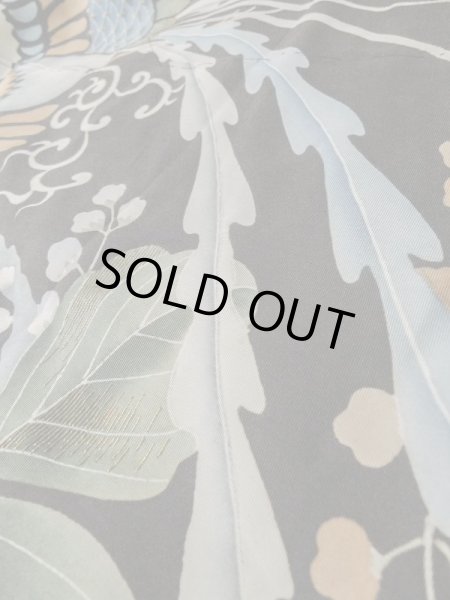 画像13: L1124E  打掛 女性用着物  シルク(正絹)   黒, 鳳凰 【中古】 【USED】 【リサイクル】 ★☆☆☆☆ (13)