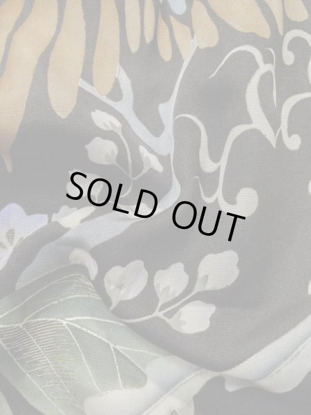 画像18: L1124E  打掛 女性用着物  シルク(正絹)   黒, 鳳凰 【中古】 【USED】 【リサイクル】 ★☆☆☆☆ (18)