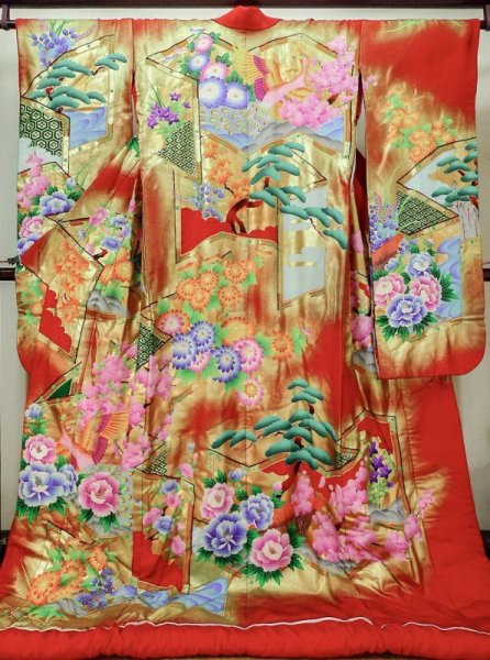 画像2: L1124G Mint  打掛 女性用着物  化繊   赤色, ぼたん 【中古】 【USED】 【リサイクル】 ★★★★☆ (2)