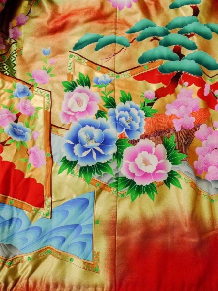 画像6: L1124G Mint  打掛 女性用着物  化繊   赤色, ぼたん 【中古】 【USED】 【リサイクル】 ★★★★☆ (6)