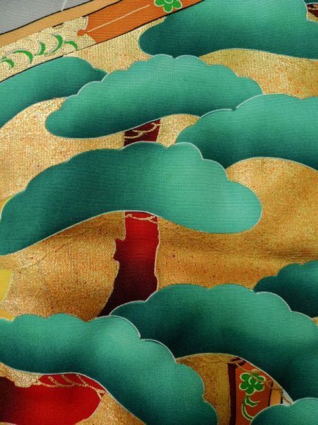 画像12: L1124G Mint  打掛 女性用着物  化繊   赤色, ぼたん 【中古】 【USED】 【リサイクル】 ★★★★☆ (12)