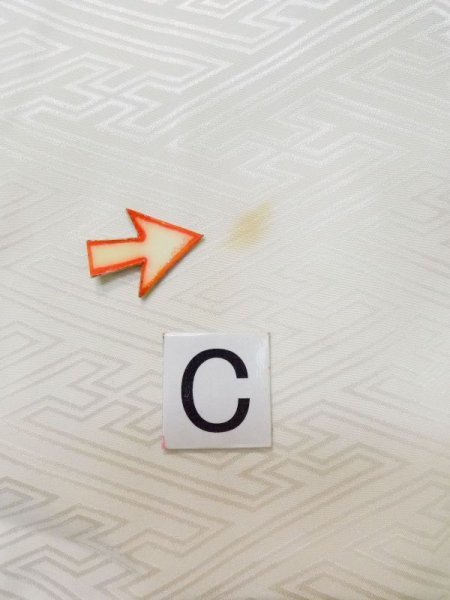 画像16: L1124K  打掛 女性用着物 白無垢 シルク（正絹）   白,  【中古】 【USED】 【リサイクル】 ★★☆☆☆ (16)