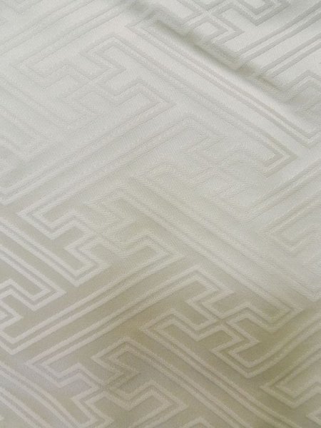 画像8: L1124L  打掛 女性用着物 白無垢 シルク（正絹）   白,  【中古】 【USED】 【リサイクル】 ★★☆☆☆ (8)