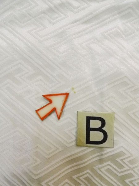 画像15: L1124L  打掛 女性用着物 白無垢 シルク（正絹）   白,  【中古】 【USED】 【リサイクル】 ★★☆☆☆ (15)