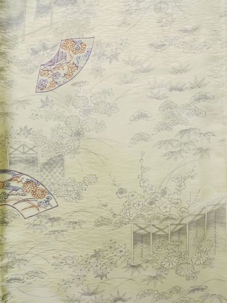 画像3: L1201B  小紋 女性用着物 竹垣柄 シルク(正絹)  光沢のある オフ ホワイト, 菊 【中古】 【USED】 【リサイクル】 ★★☆☆☆ (3)
