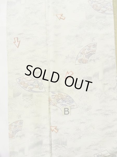 画像15: L1201B  小紋 女性用着物 竹垣柄 シルク（正絹）  光沢のある オフ　ホワイト, 菊 【中古】 【USED】 【リサイクル】 ★★☆☆☆ (15)