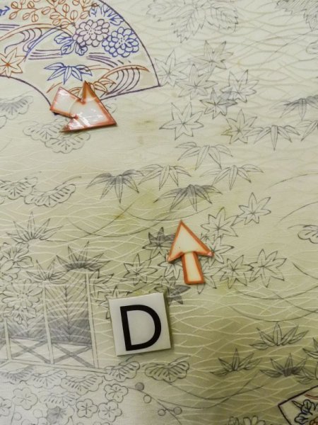 画像17: L1201B  小紋 女性用着物 竹垣柄 シルク(正絹)  光沢のある オフ ホワイト, 菊 【中古】 【USED】 【リサイクル】 ★★☆☆☆ (17)